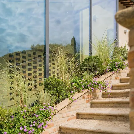 Le Cappuccinelle Suites&spa פרוג'ה